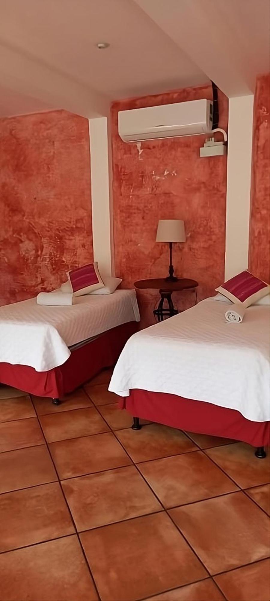 Casa Mia Hotel アンティグア・グアテマラ エクステリア 写真